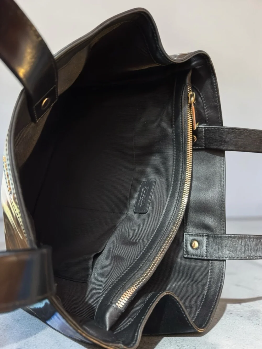 FURLA Musa BiColor Patent & Saffiano Leather Tote Bag. Rare. Limited Edition. - Picture 14 of 16